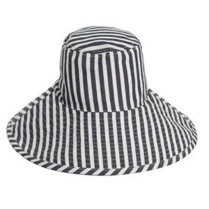Business & Pleasure Wide Brim Cotton Crusher Beach Bucket Hat Navy Stripe Canvas